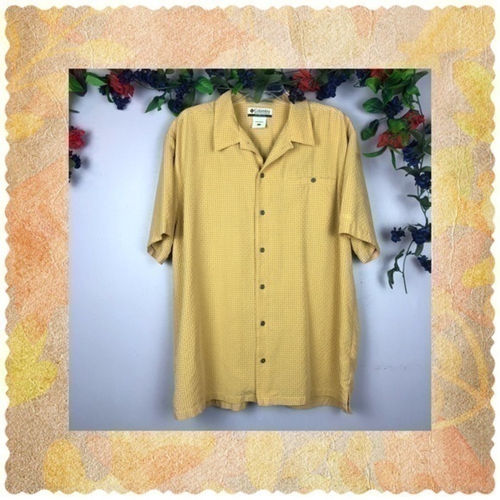 Vintage or Near Vintage COLUMBIA Short Sleeve Casual Shirt Top Large